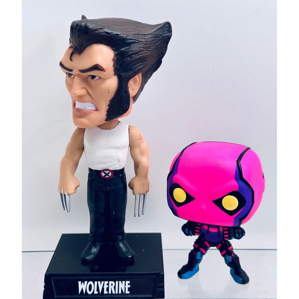 Funko Wolverine Bobble Head Nodder, Gotham Knights Red Hood Black Exclusive‎ Pop